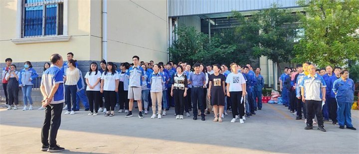 八月十五月兒圓，闔家歡樂共團(tuán)圓，一年一度的中秋佳節(jié)即將來臨，公司為讓員工感受到中秋佳節(jié)的溫馨、團(tuán)圓的氣氛，增添節(jié)日的喜慶，感謝員工的辛苦付出，為員工及員工家屬送上問候及美好的節(jié)日祝愿，特在中秋佳節(jié)來臨前，為全體員工發(fā)放中秋福利。